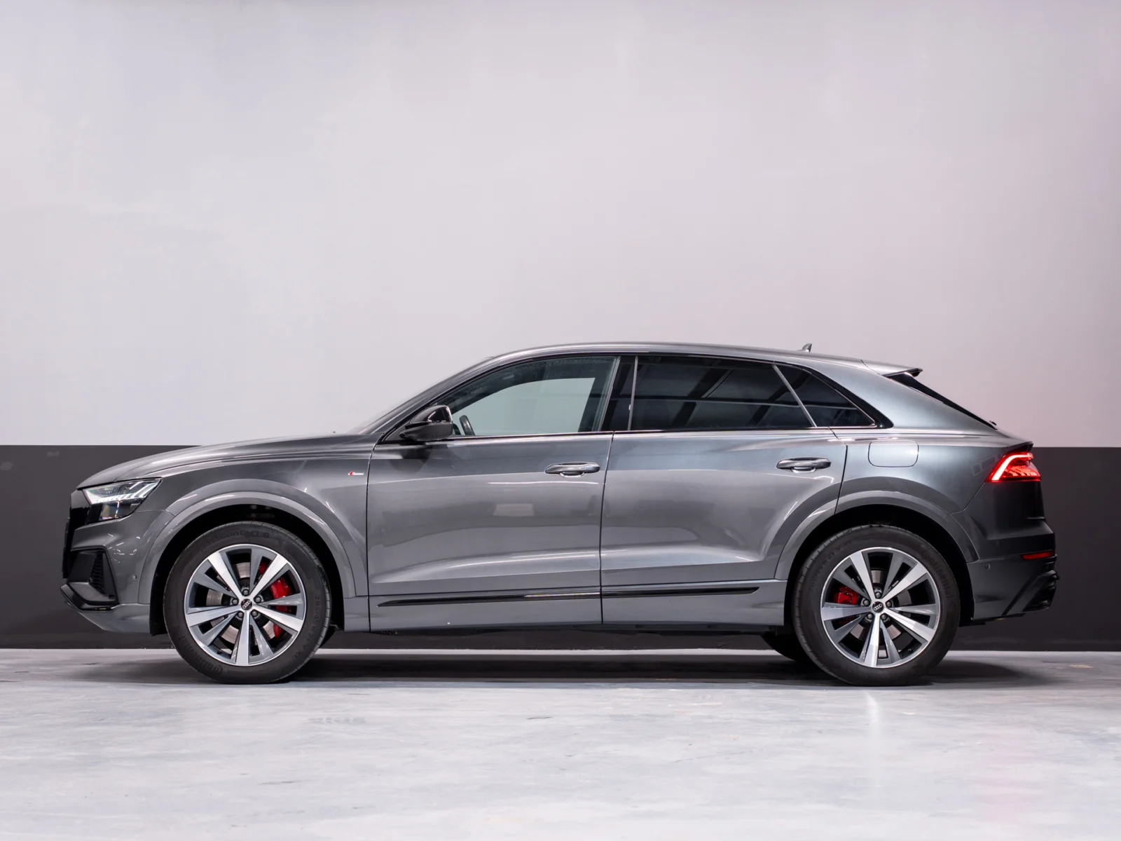 Audi-Q8
