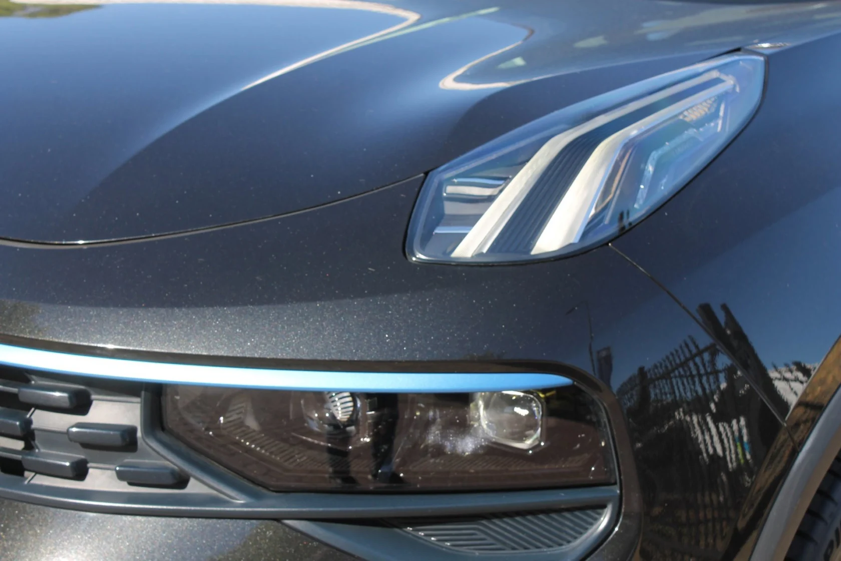 Lynk & Co-01