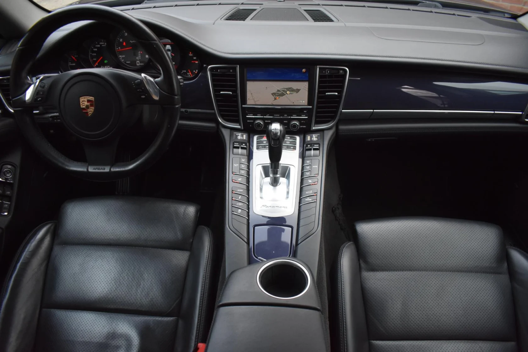 Porsche-Panamera