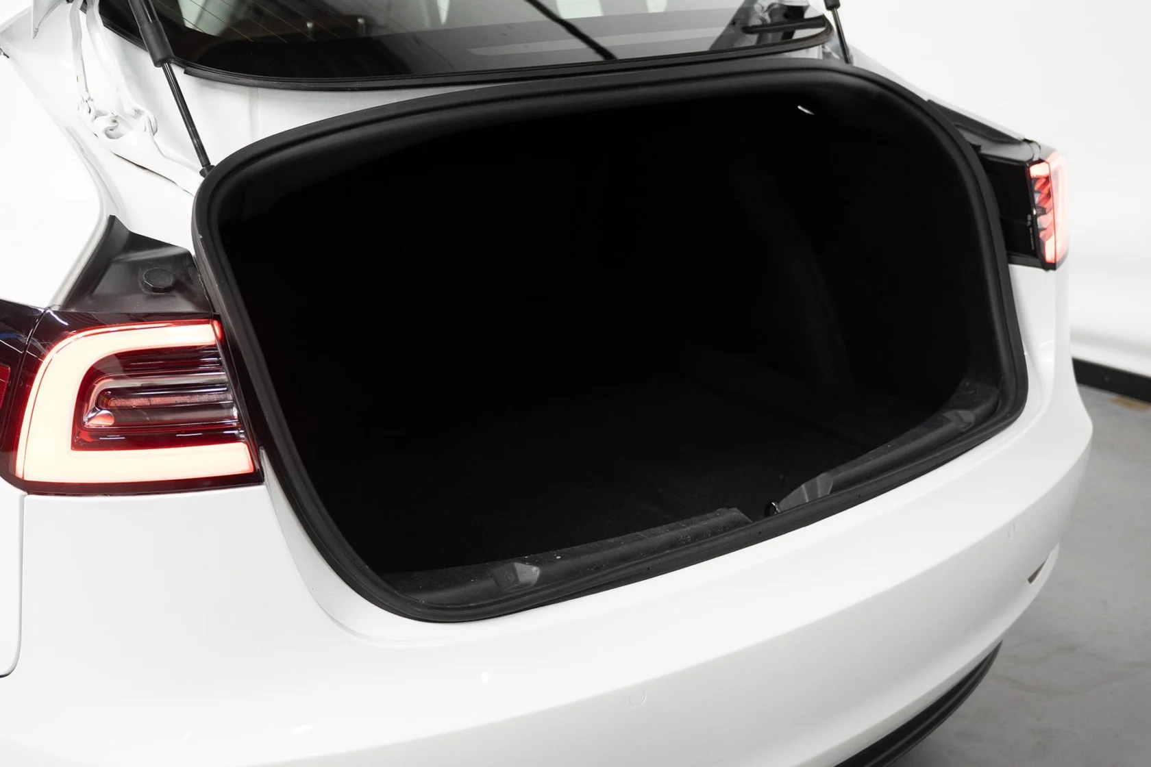 Tesla-Model 3