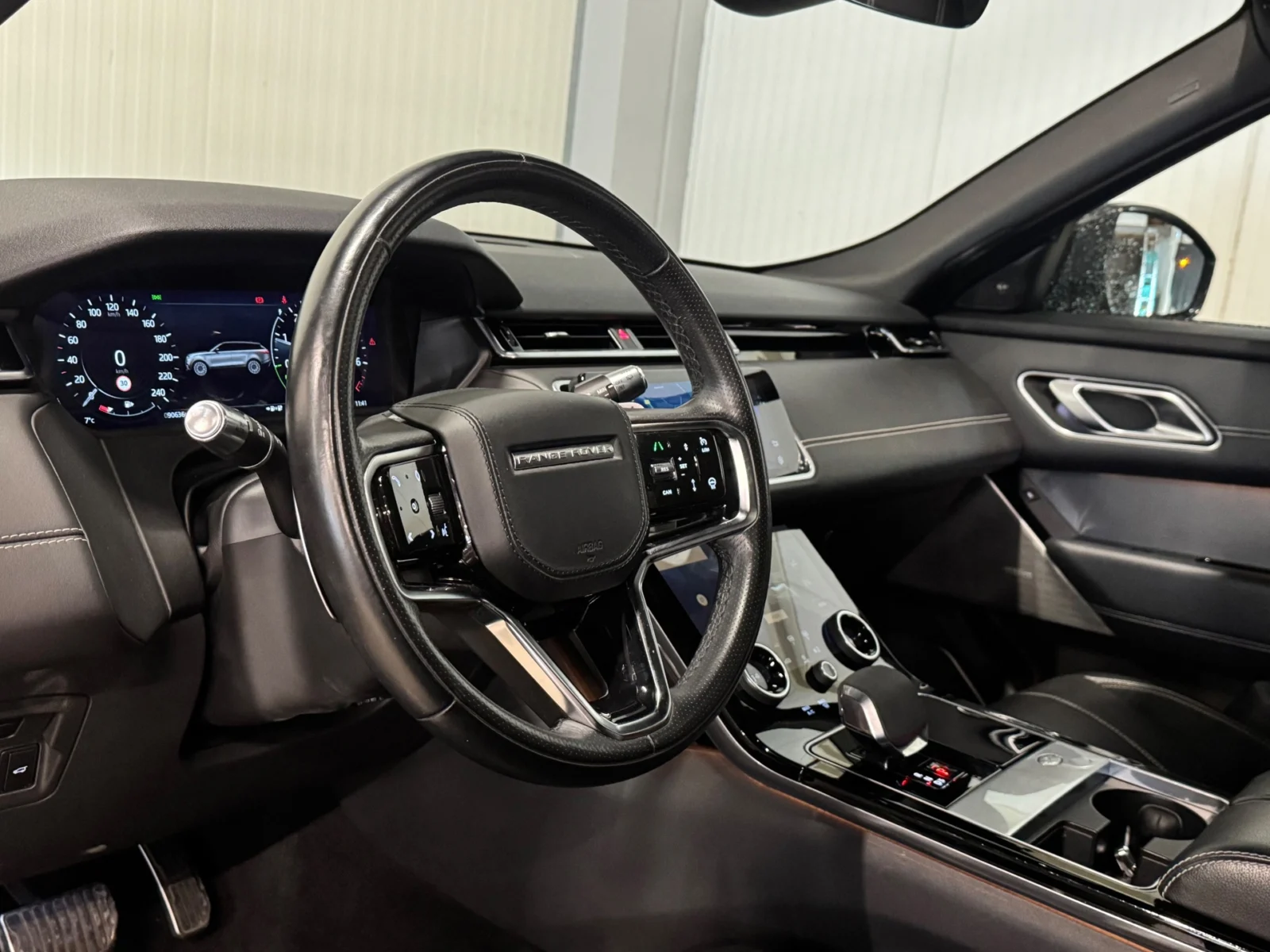 Land Rover-Range Rover Velar