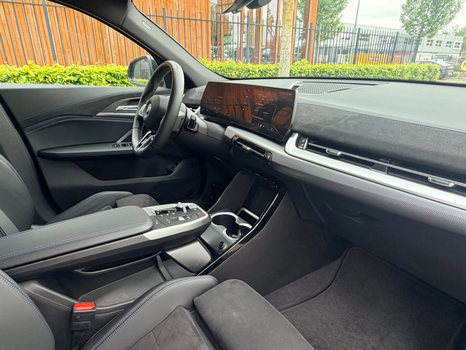 BMW-iX2