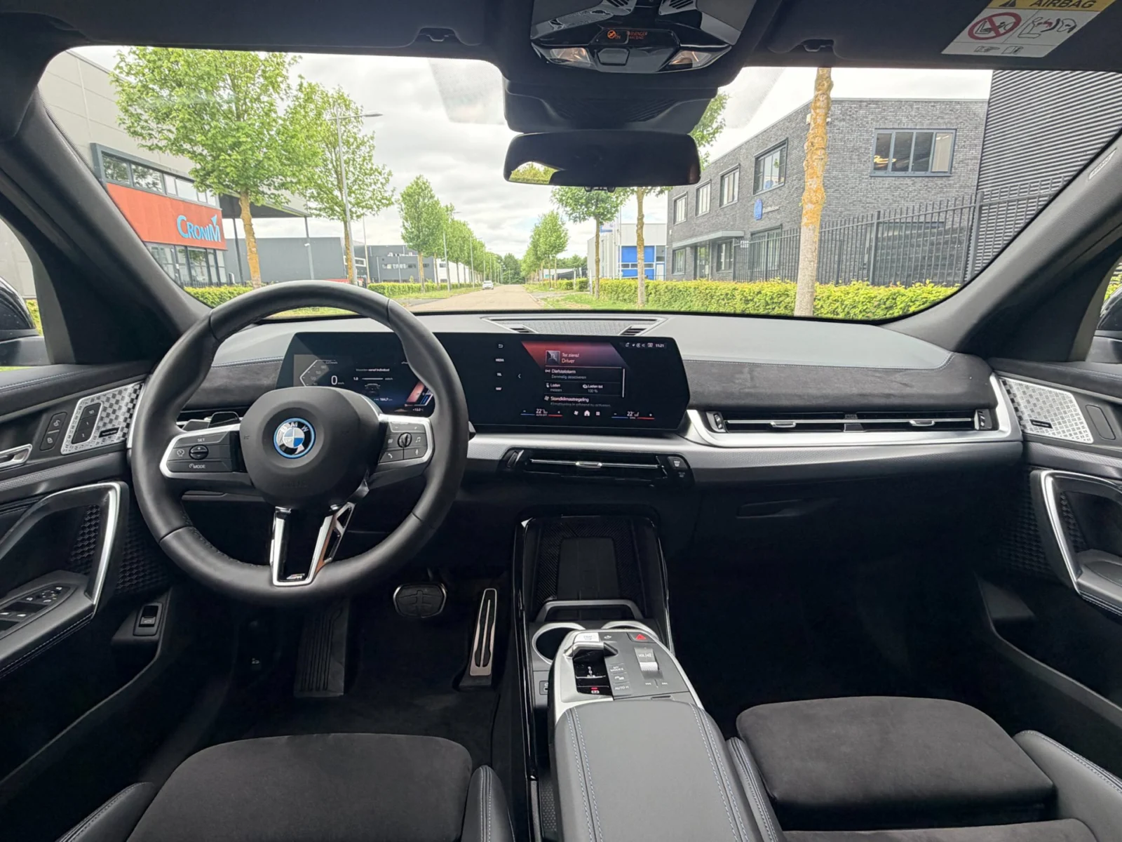 BMW-iX2