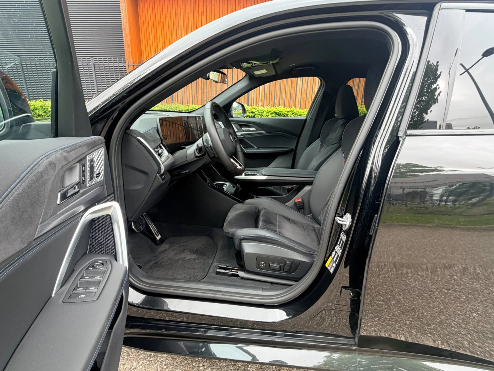 BMW-iX2