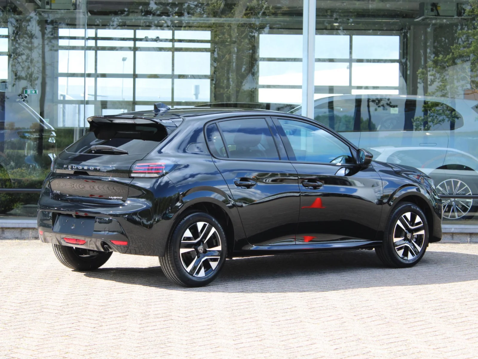 Peugeot-208