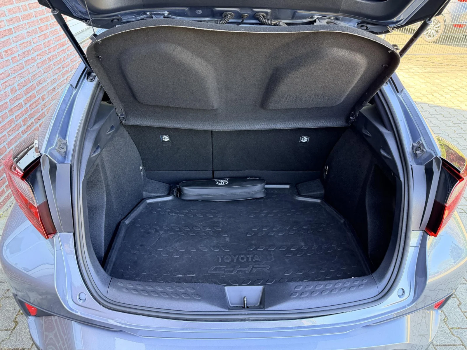 Toyota-C-HR