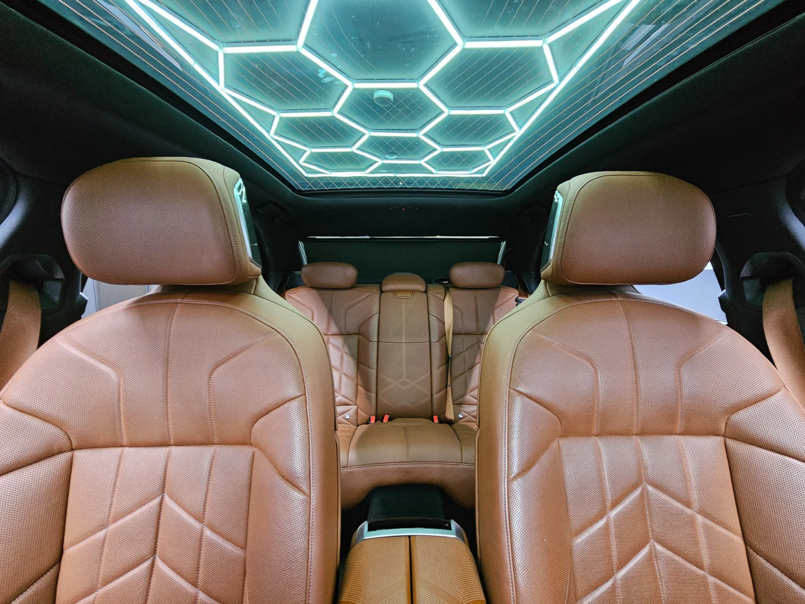 BMW-i7