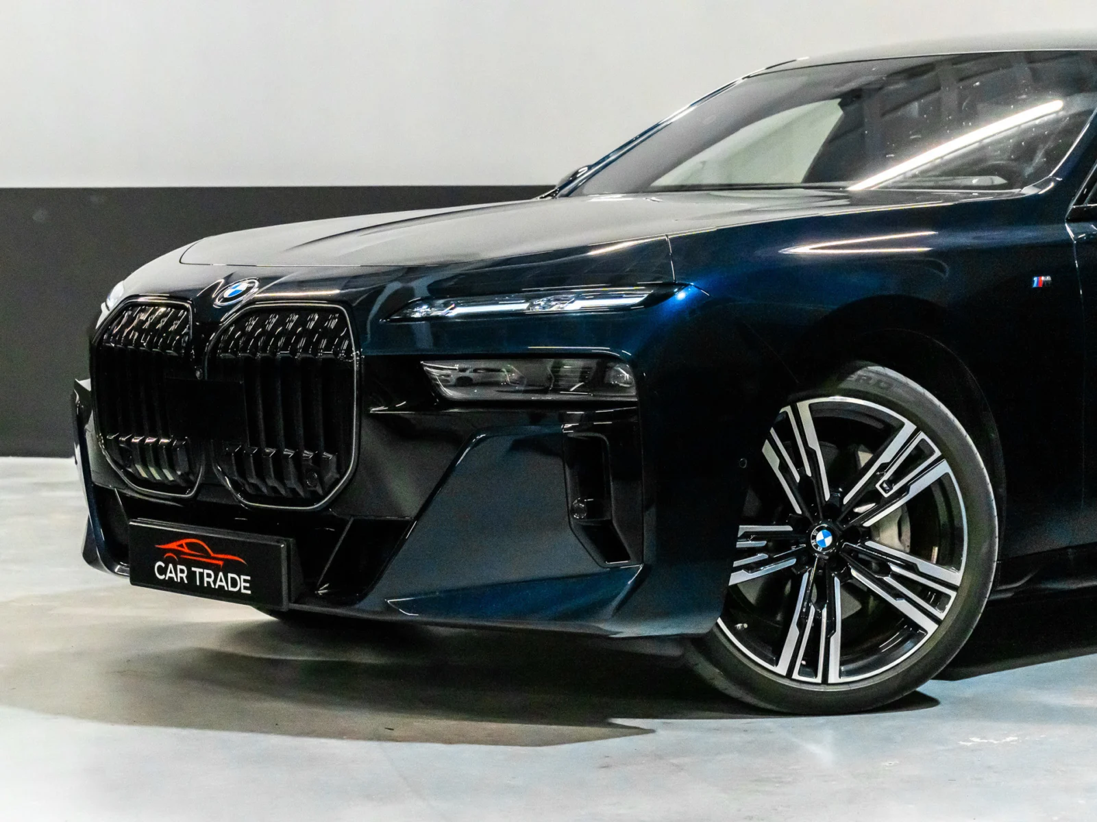BMW-i7