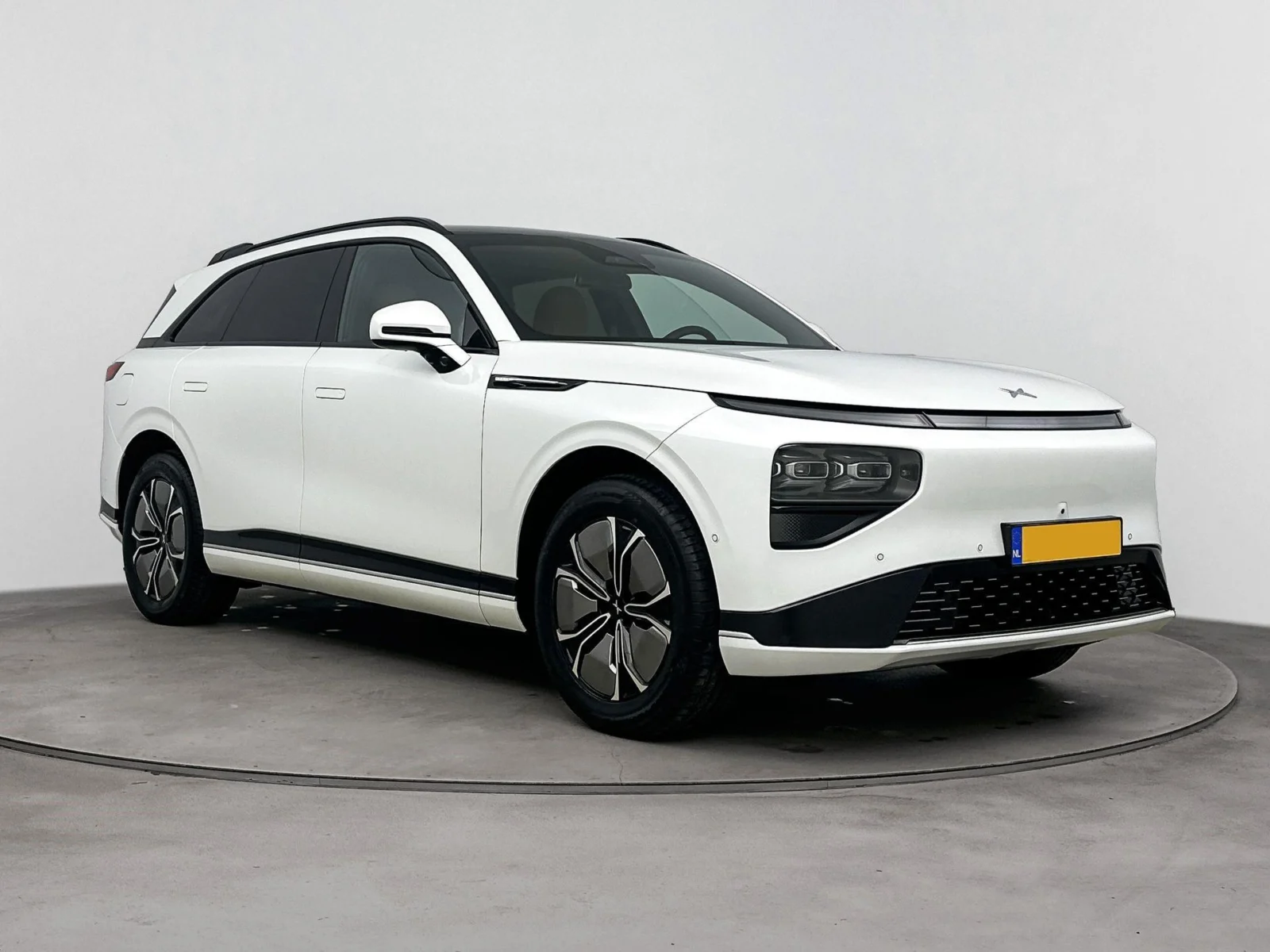 Xpeng-G9