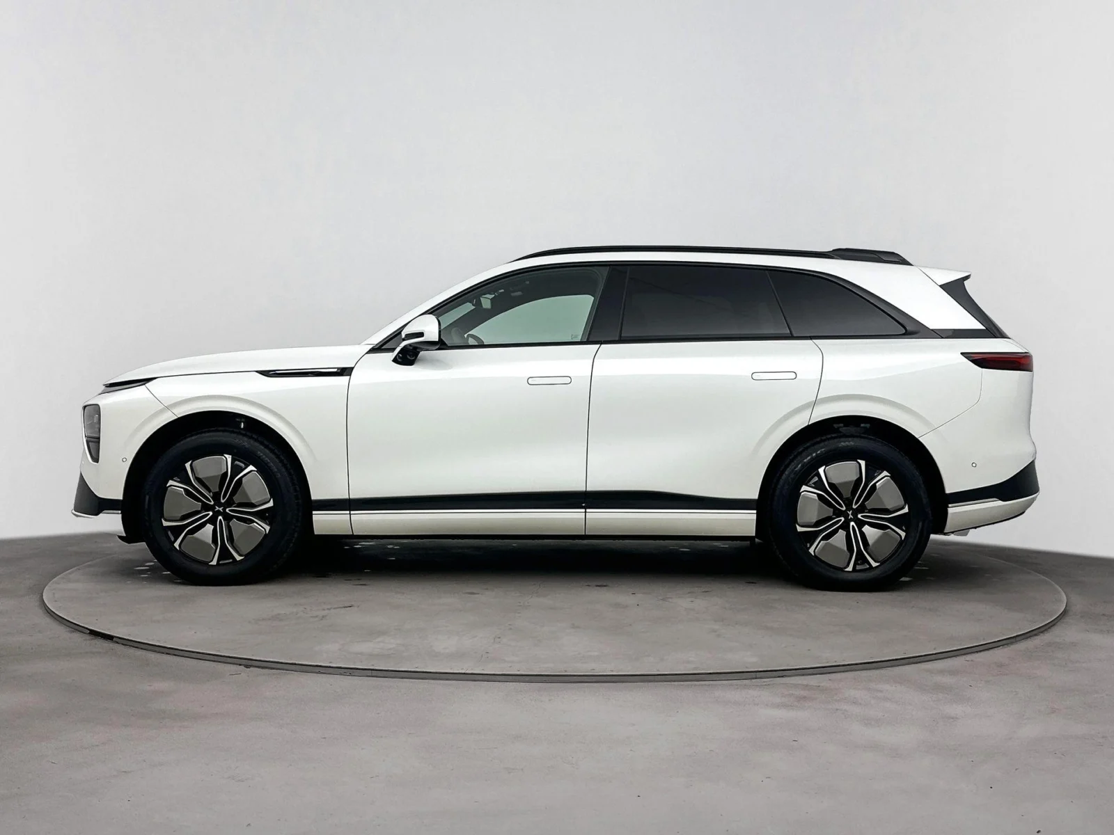 Xpeng-G9