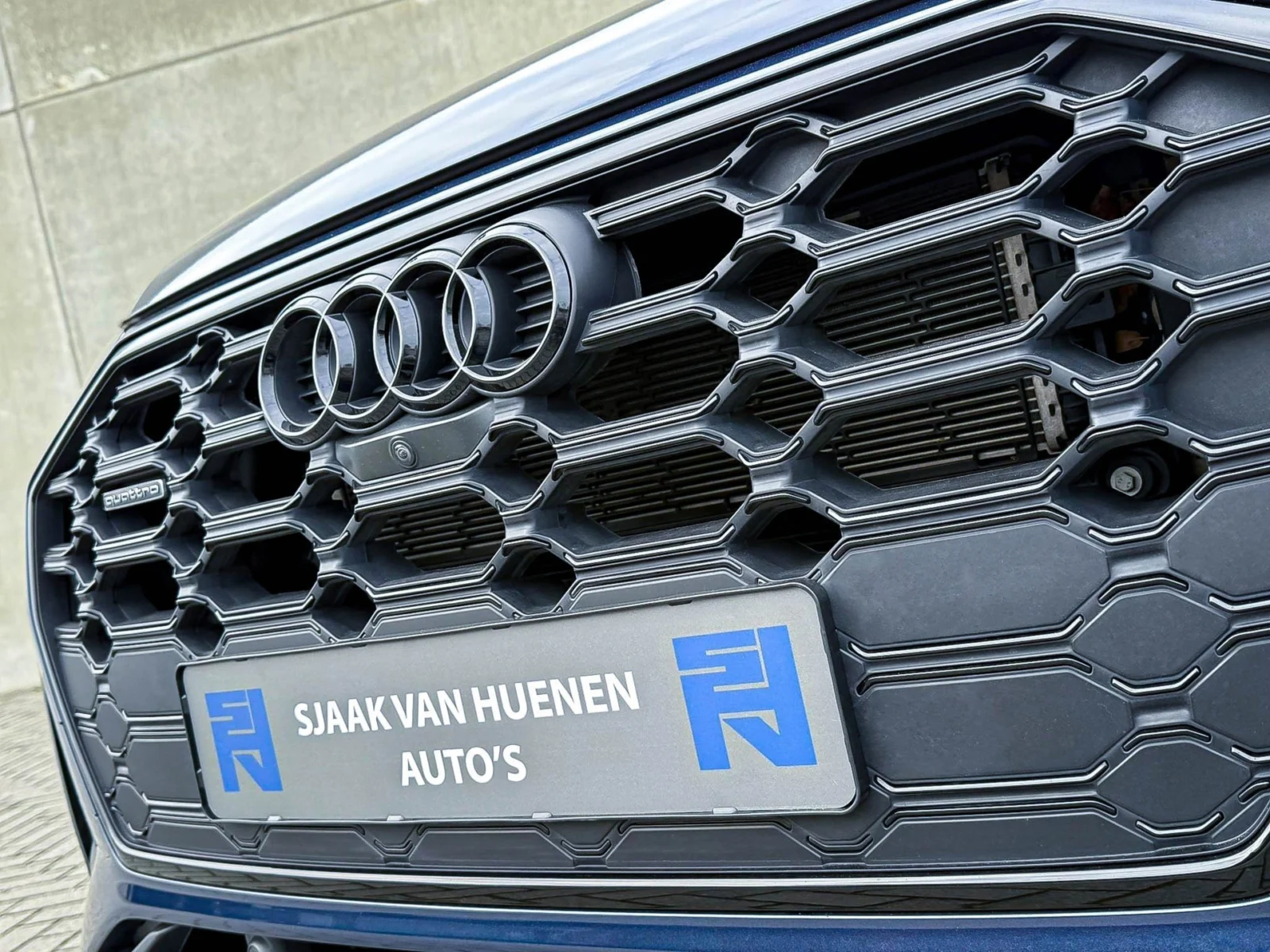 Audi-Q5