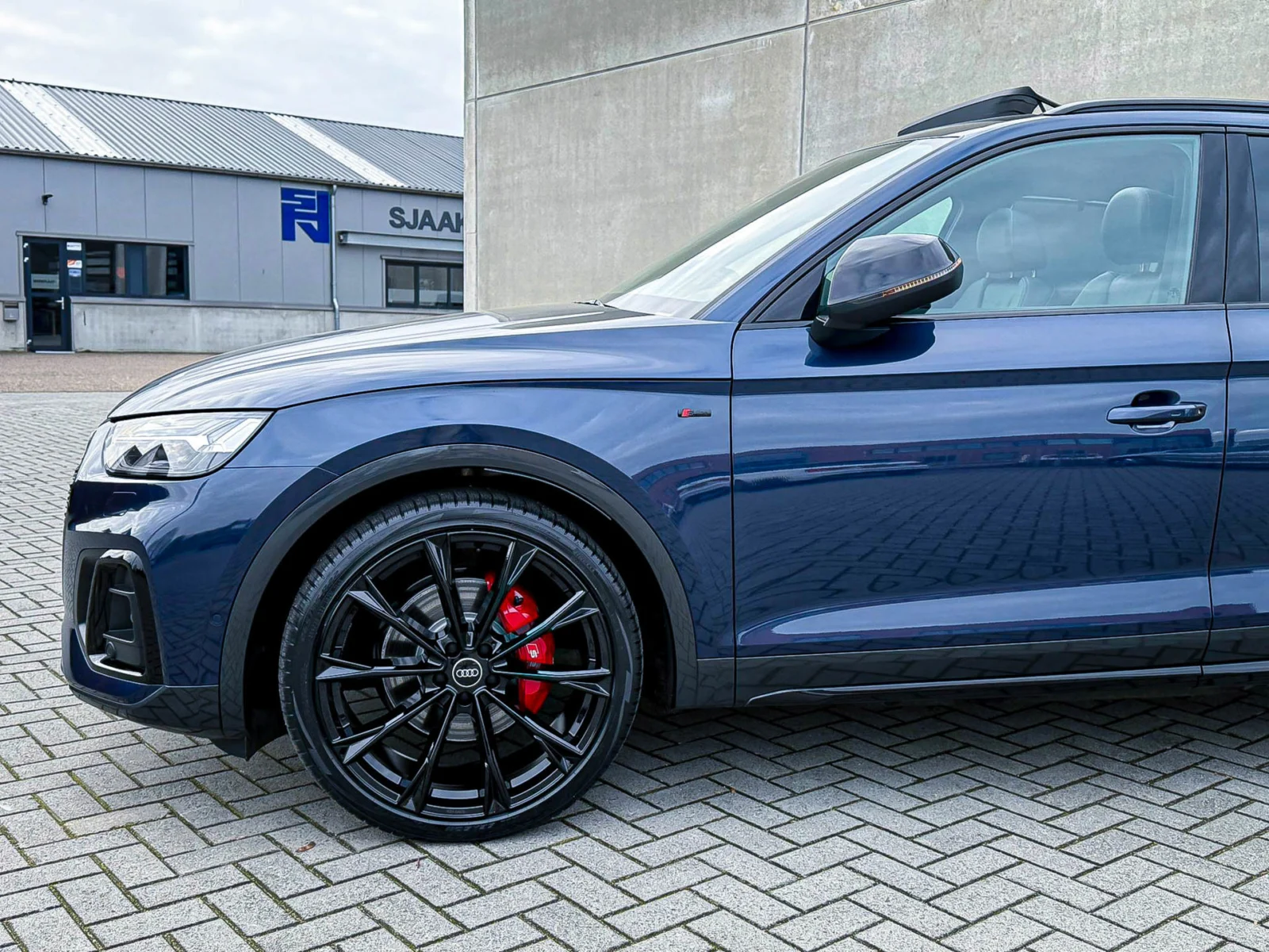 Audi-Q5