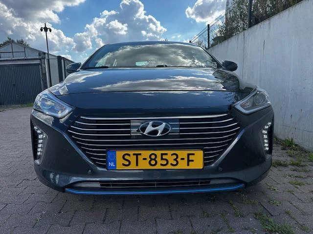 Hyundai-Ioniq