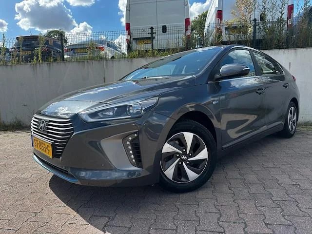 Hyundai-Ioniq