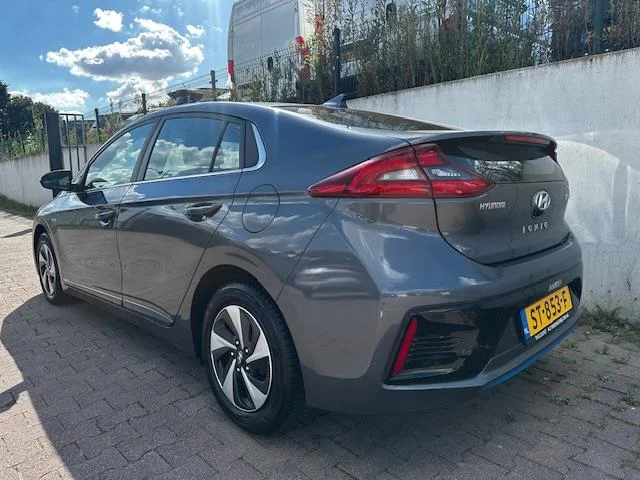 Hyundai-Ioniq