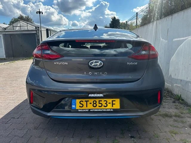 Hyundai-Ioniq