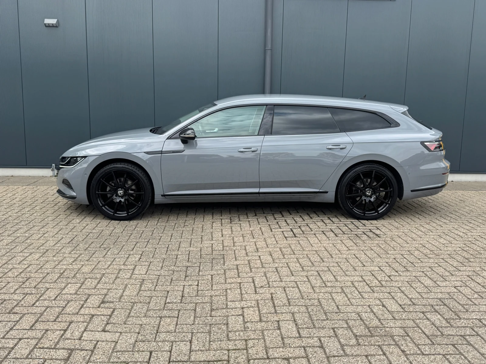 Volkswagen-Arteon Shooting Brake
