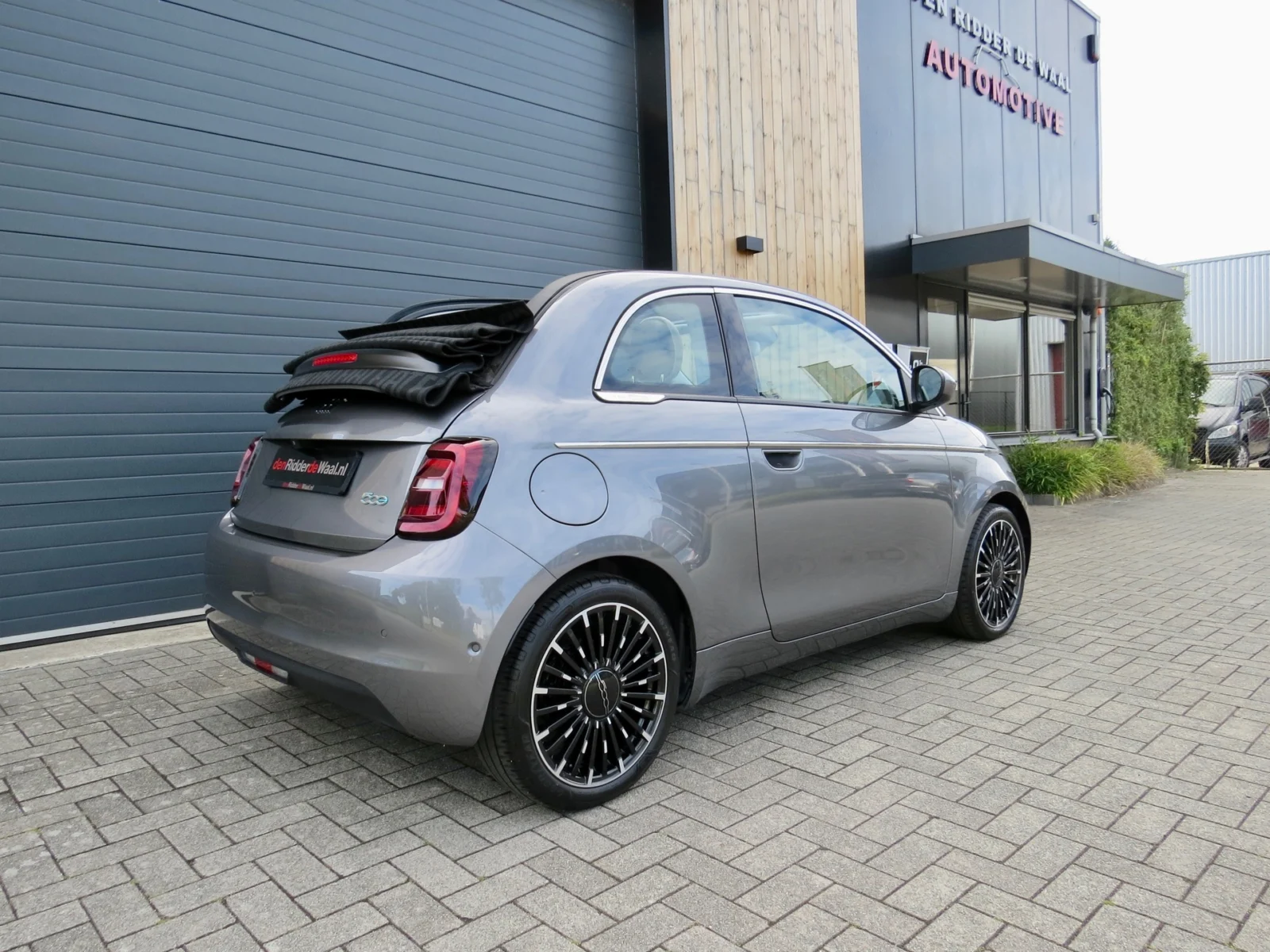 Fiat-500e Cabrio