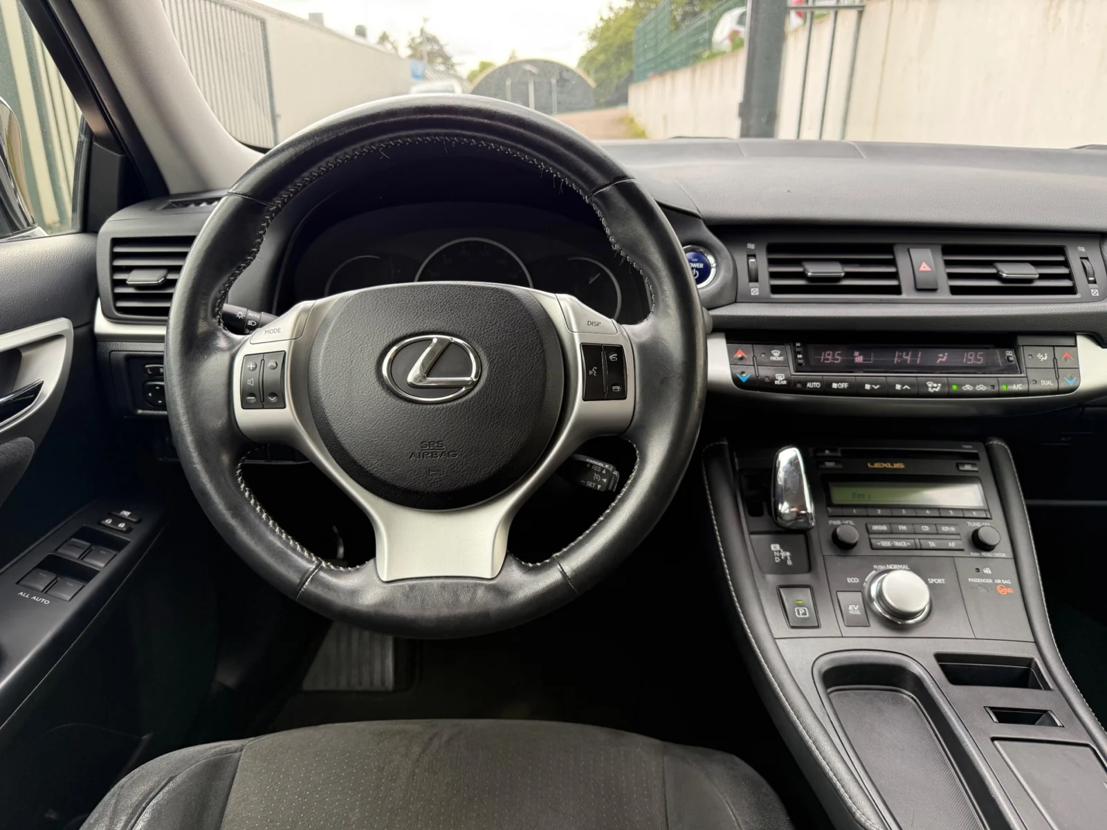 Lexus-CT 200h