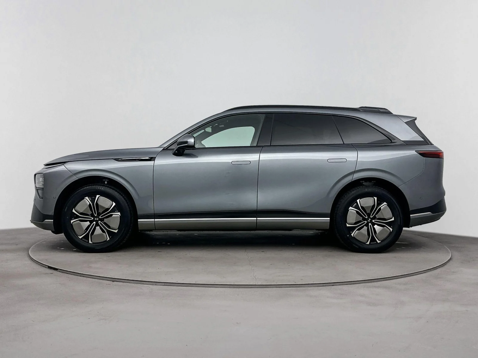 Xpeng-G9
