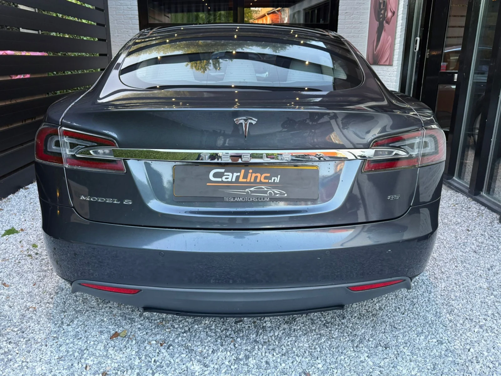 Tesla-Model S