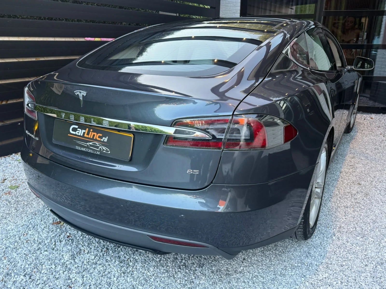 Tesla-Model S