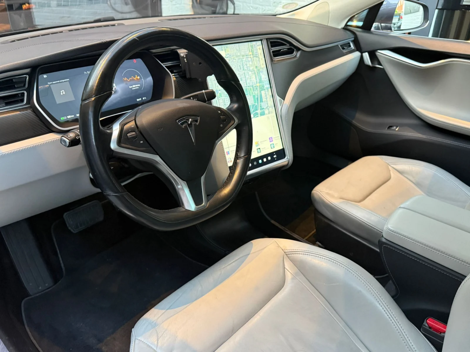 Tesla-Model S