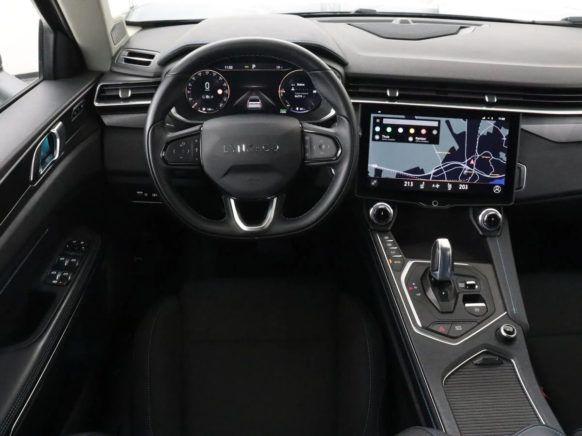 Lynk & Co-01