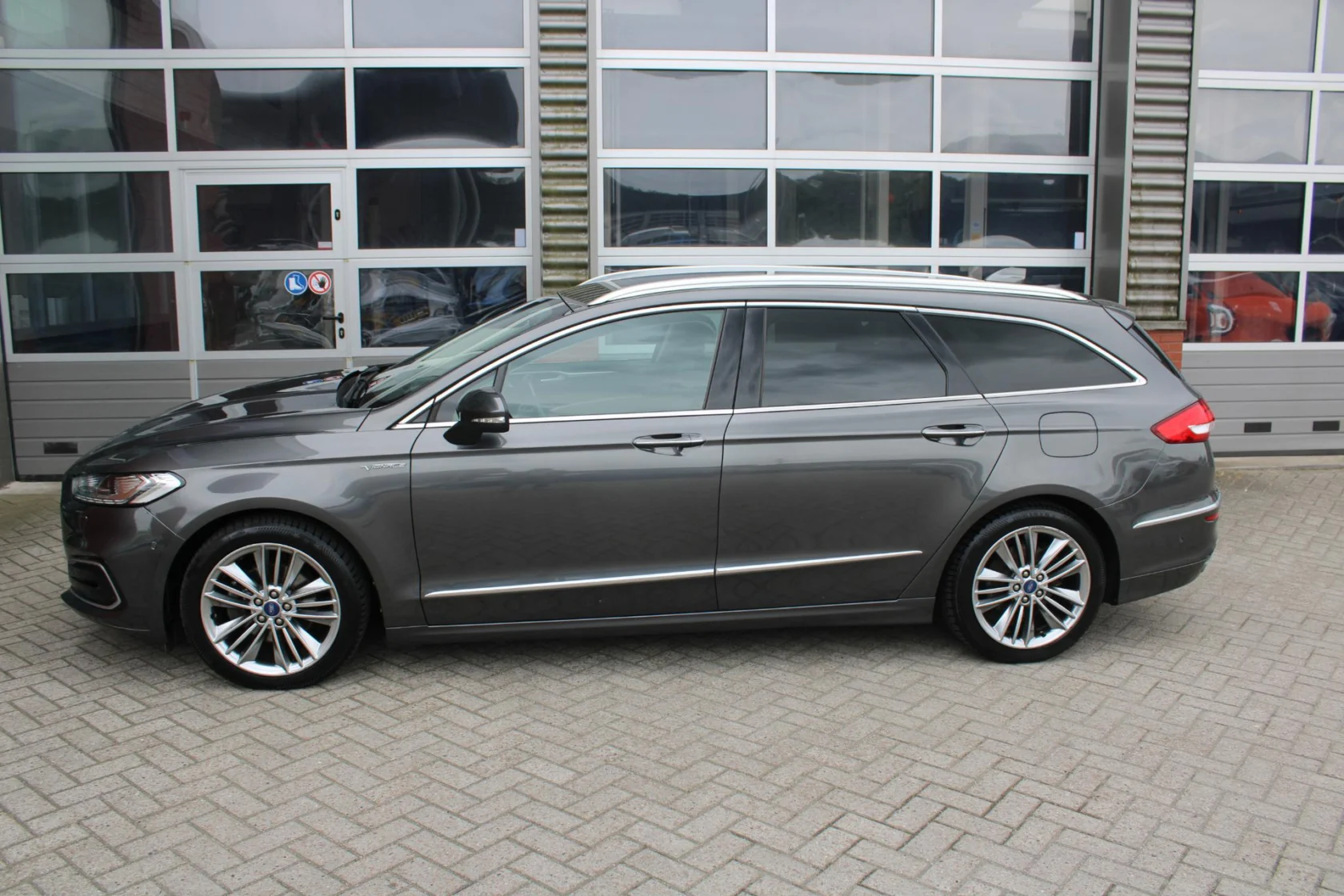 Ford-Mondeo