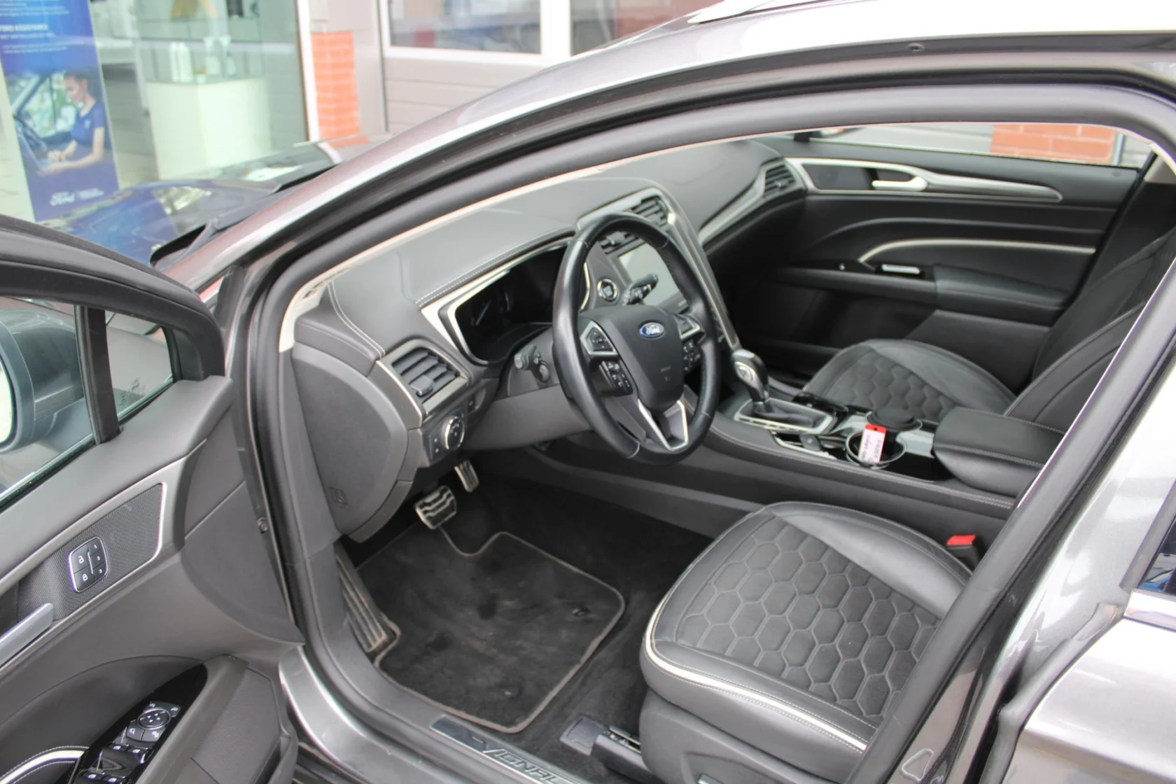 Ford-Mondeo