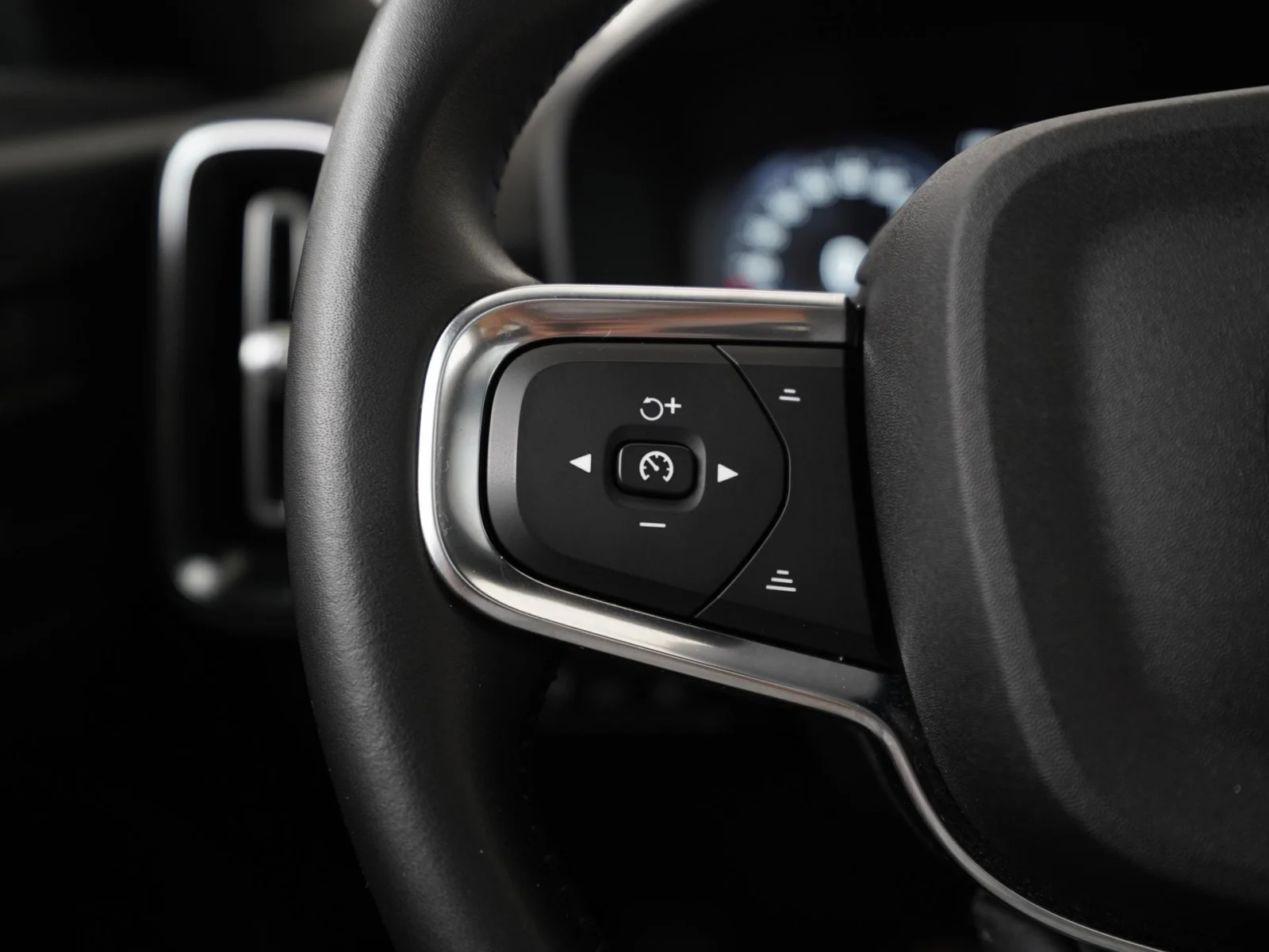 Volvo-XC40