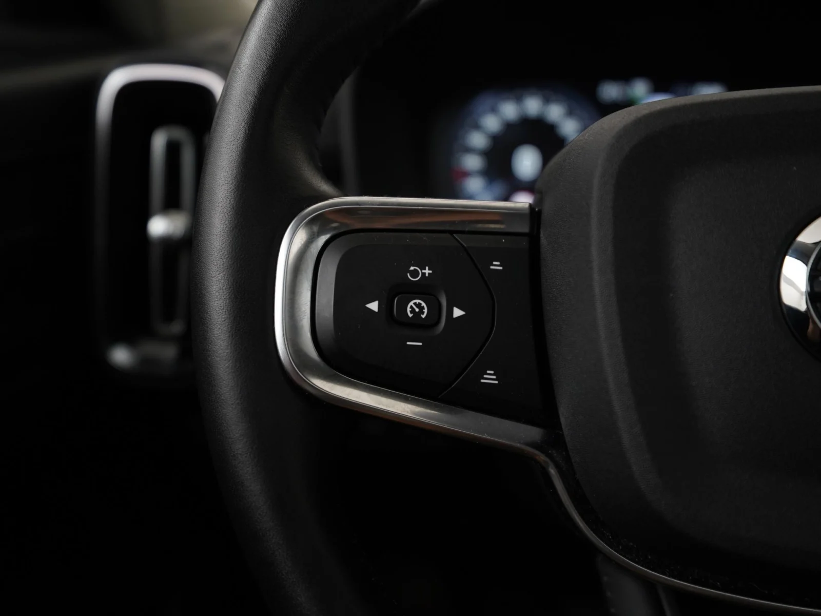 Volvo-XC40