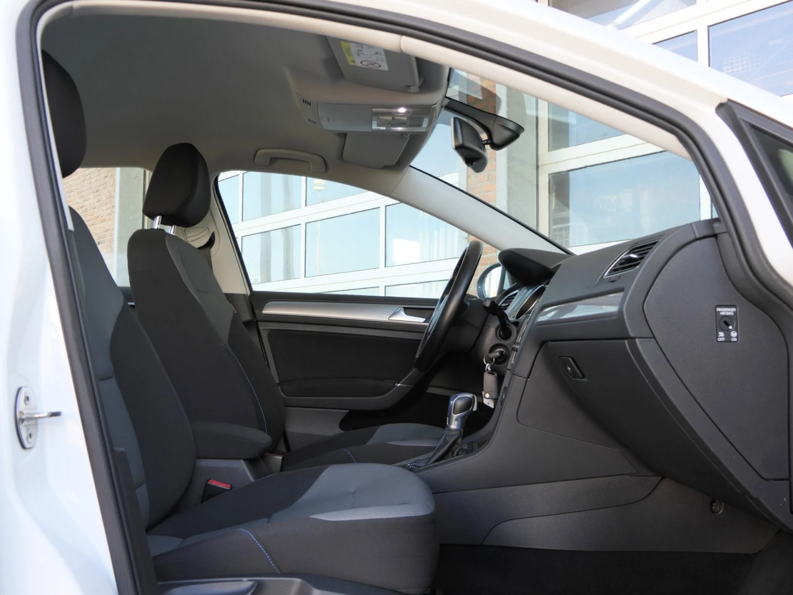 Volkswagen-e-Golf
