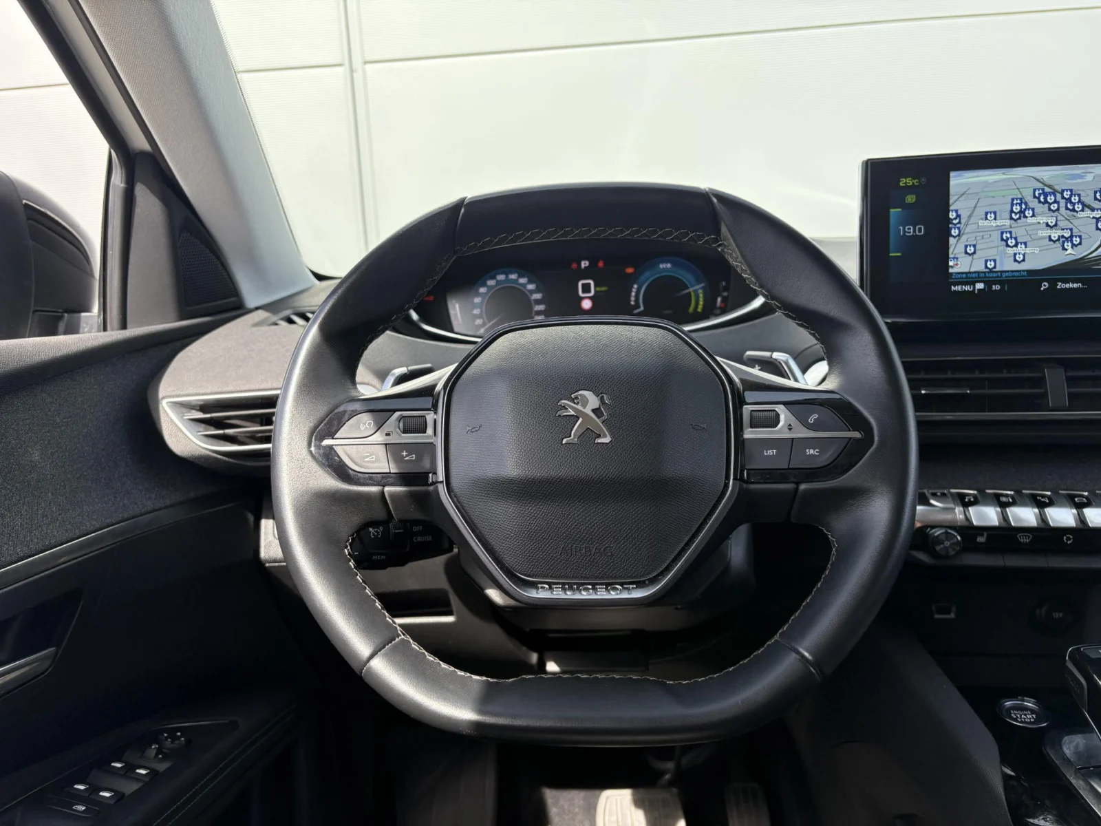 Peugeot-3008