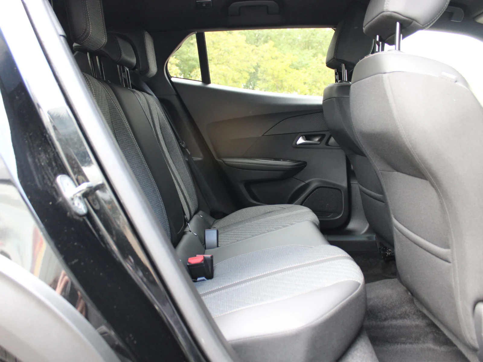 Peugeot-2008