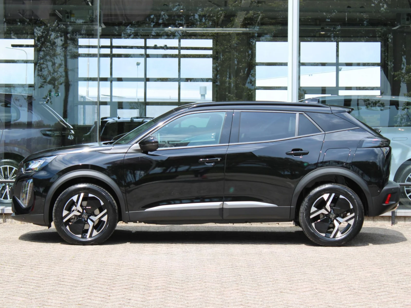 Peugeot-2008