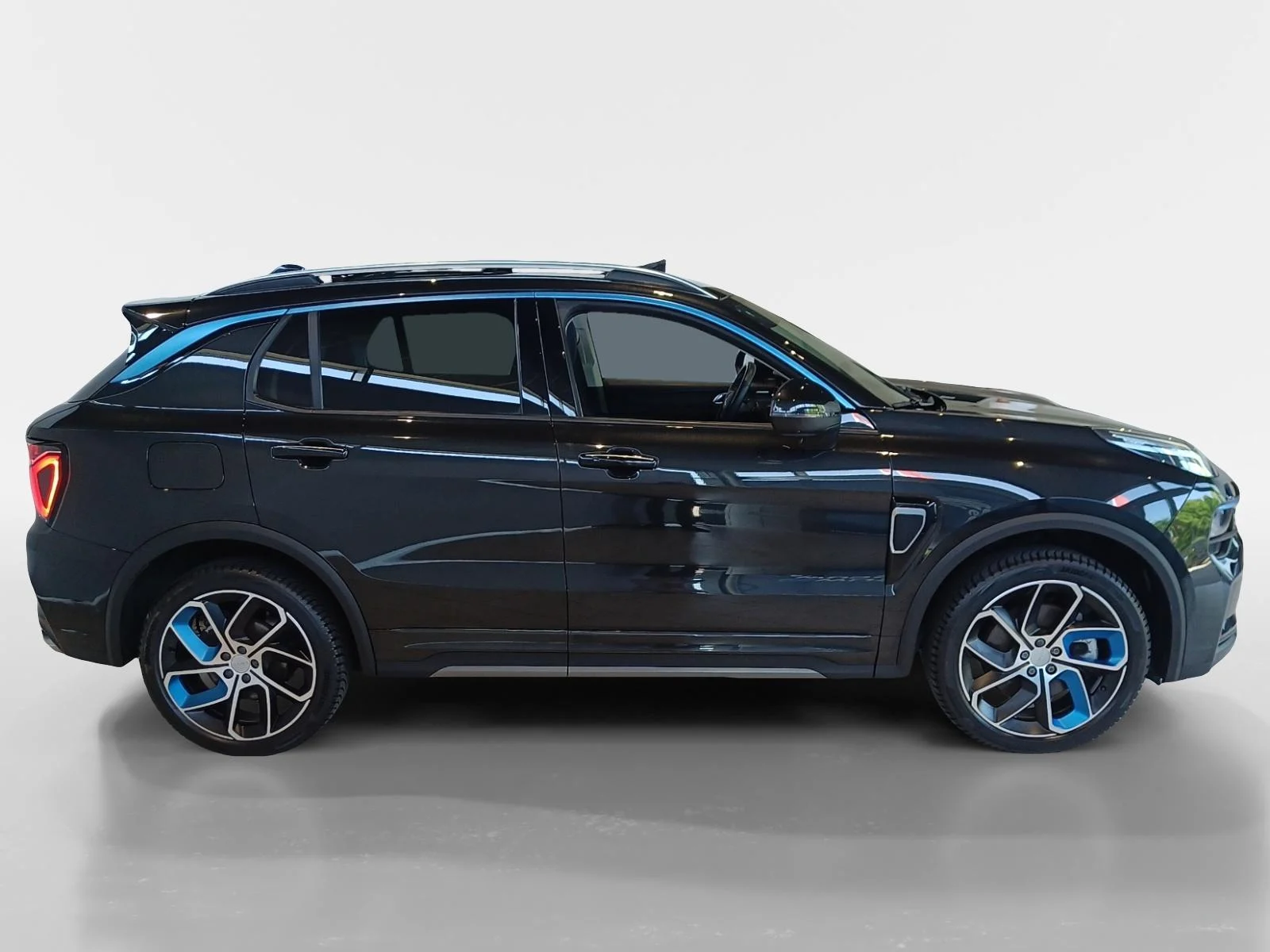 Lynk & Co-01