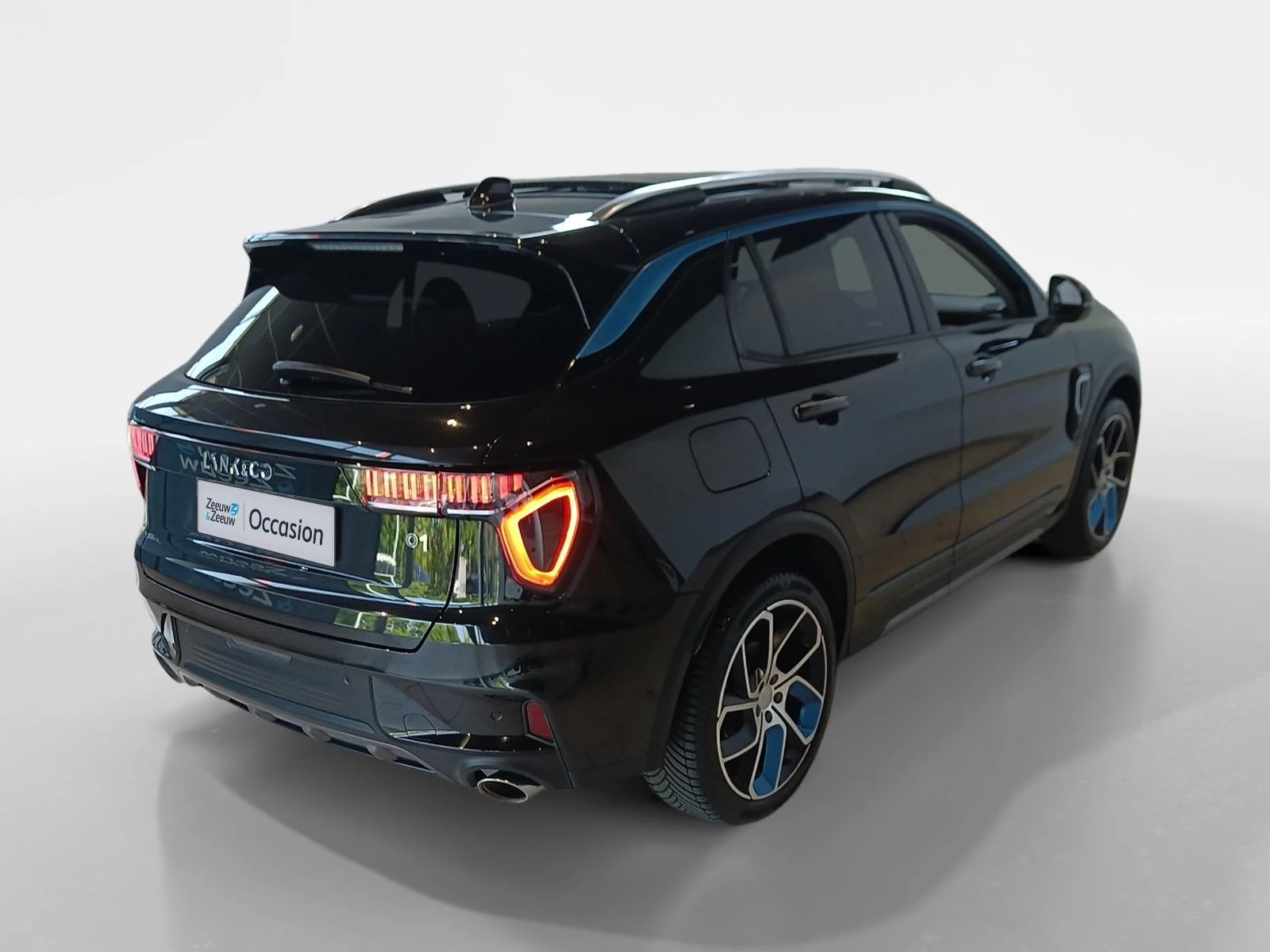 Lynk & Co-01