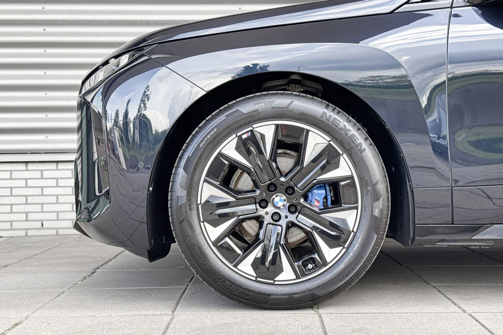 BMW-iX