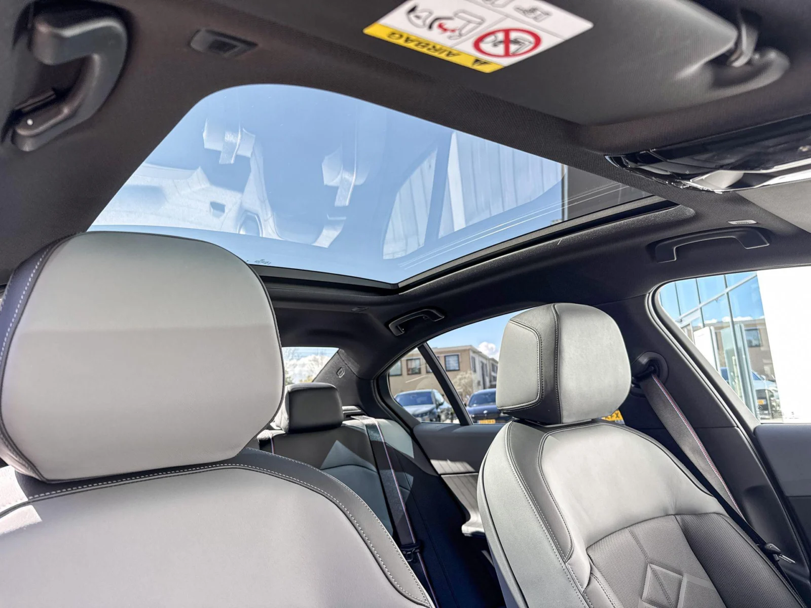 BMW-i5