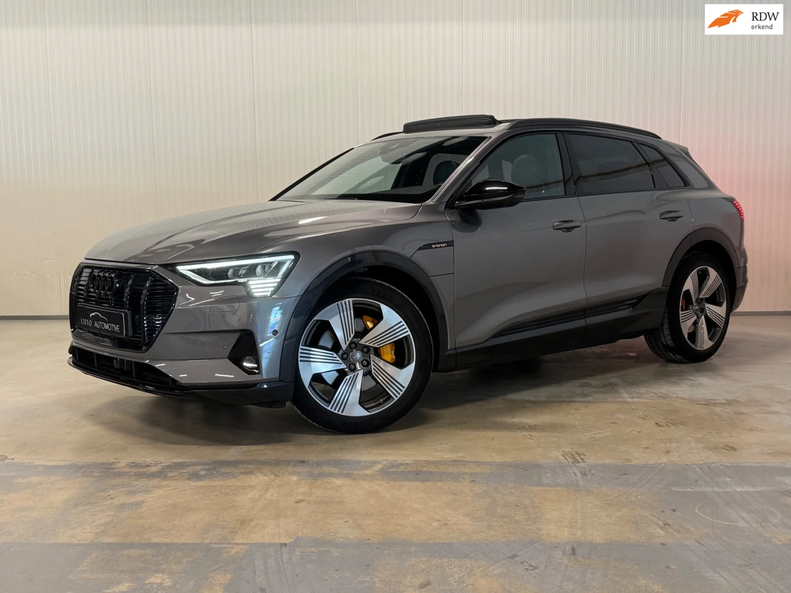 Audi e-tron 55 quattro advanced