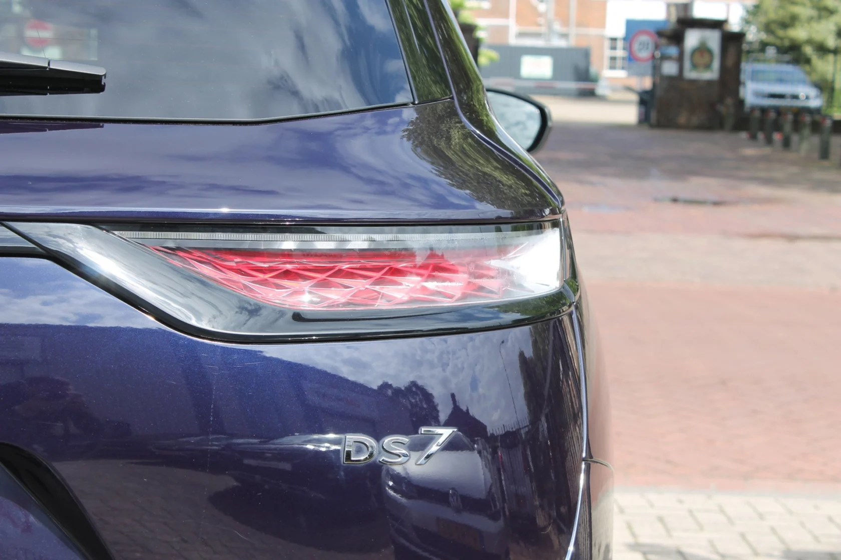 DS-DS 7 E-Tense