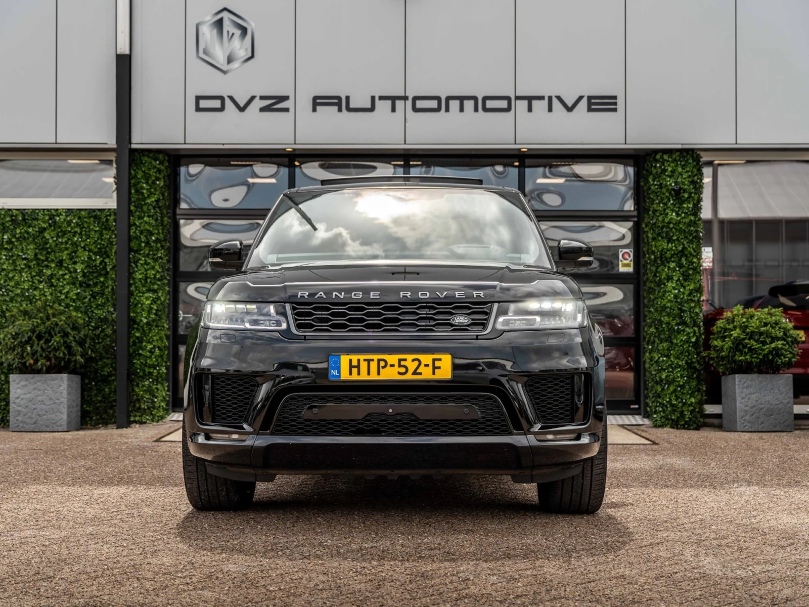 Land Rover-Range Rover Sport