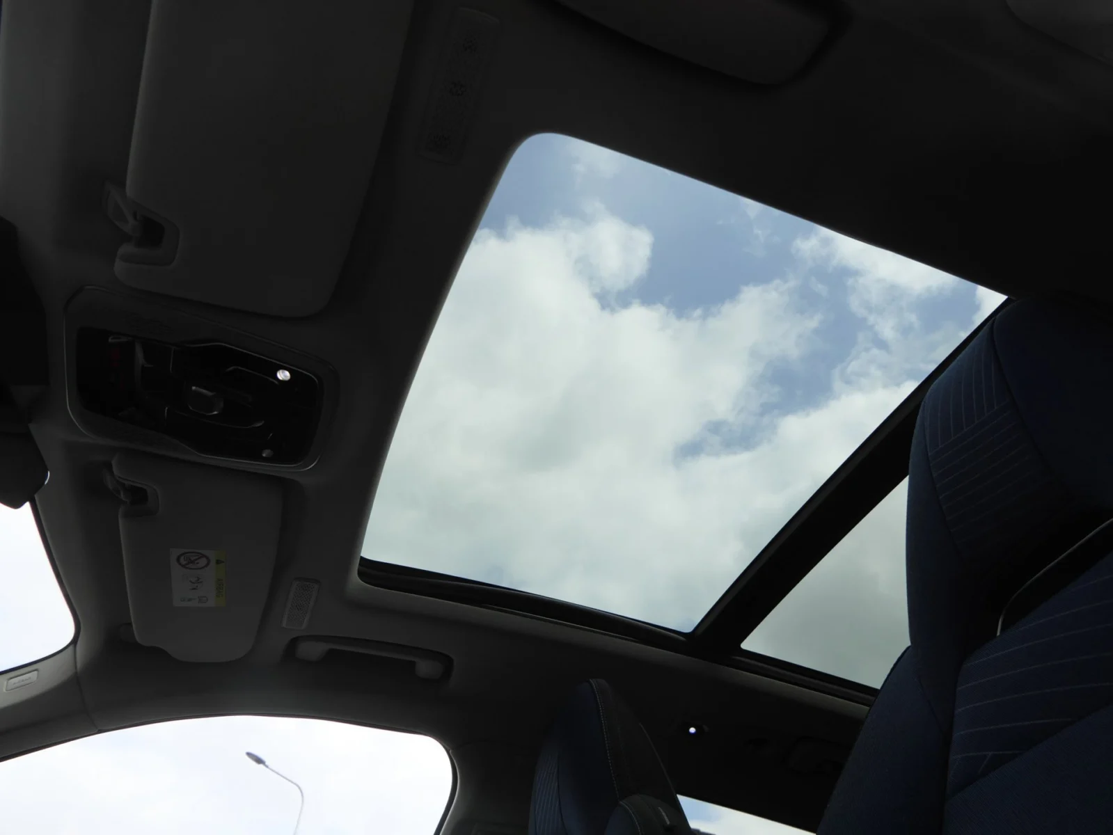 Lynk & Co-01
