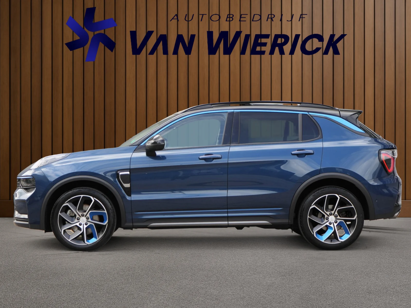 Lynk & Co-01