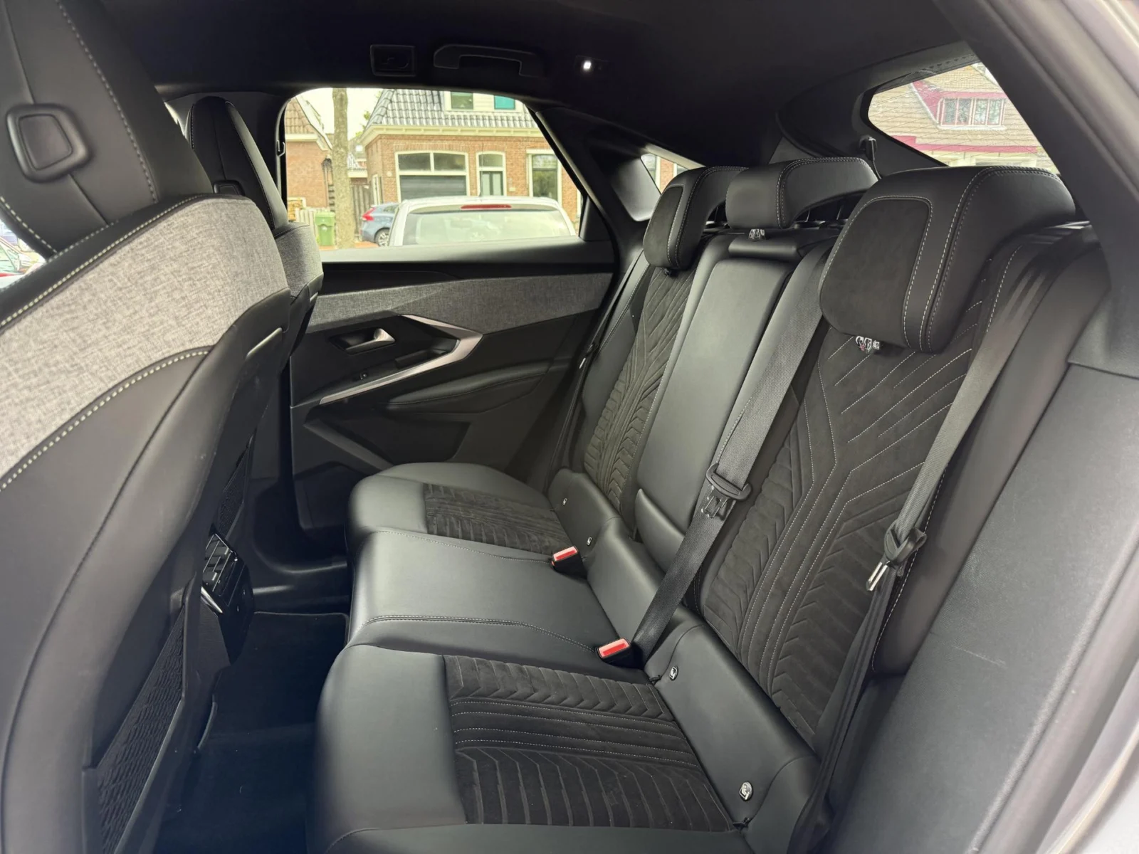 Peugeot-3008