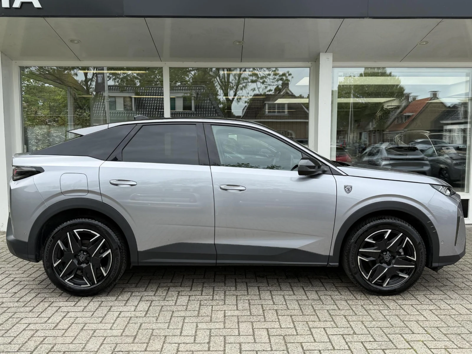Peugeot-3008