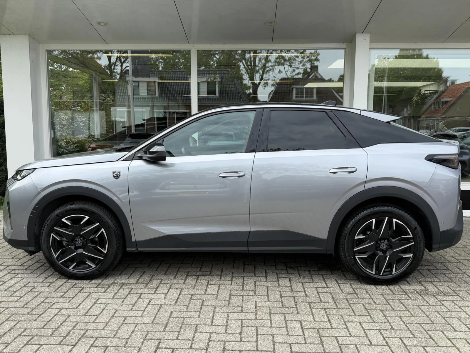 Peugeot-3008