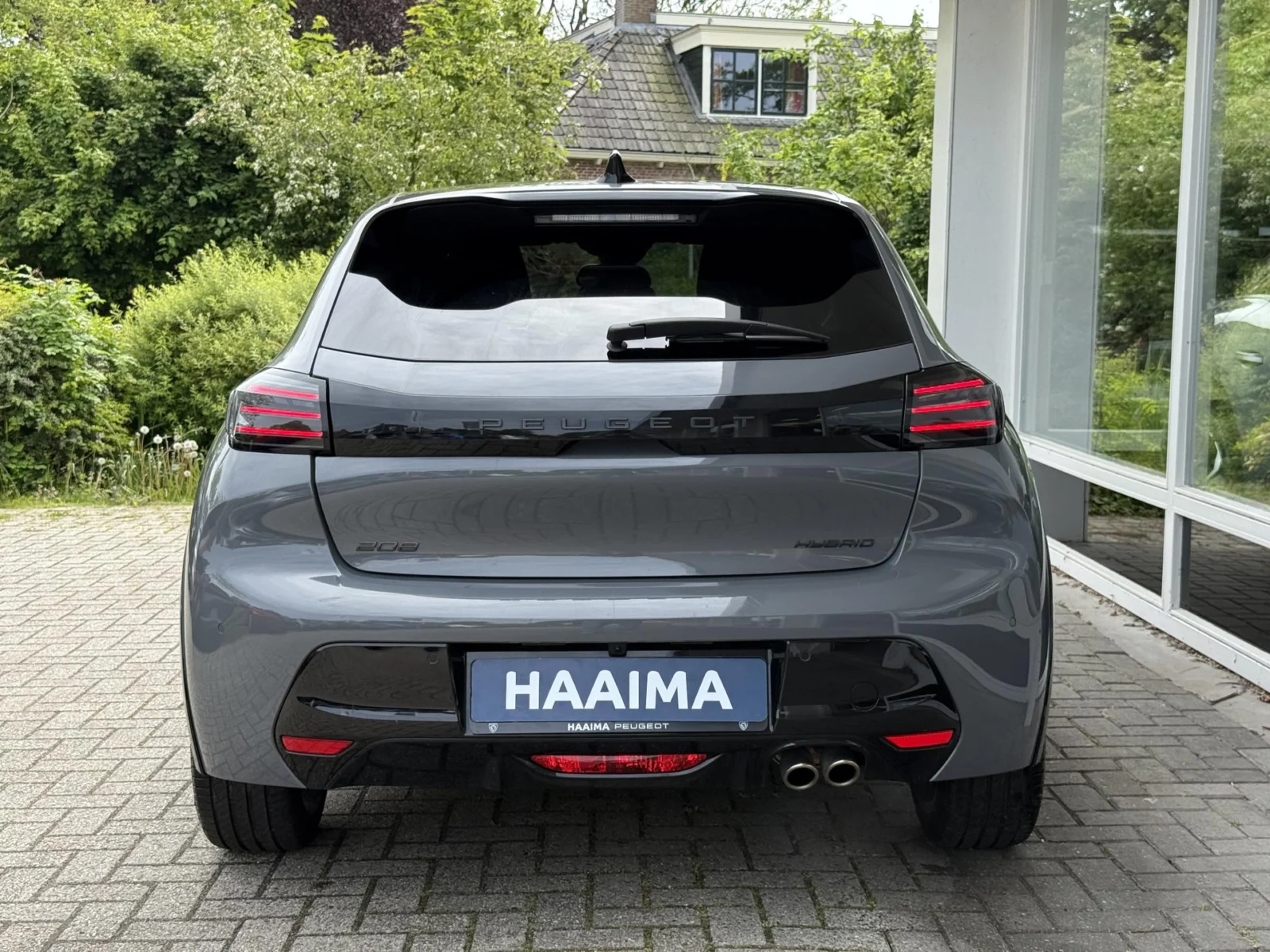 Peugeot-208