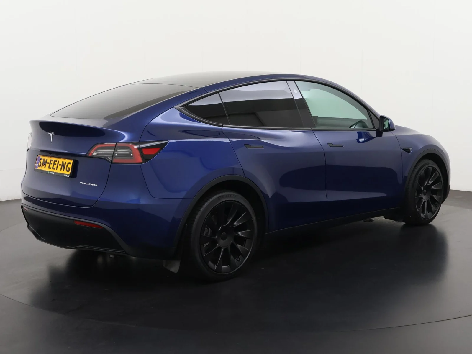 Tesla-Model Y